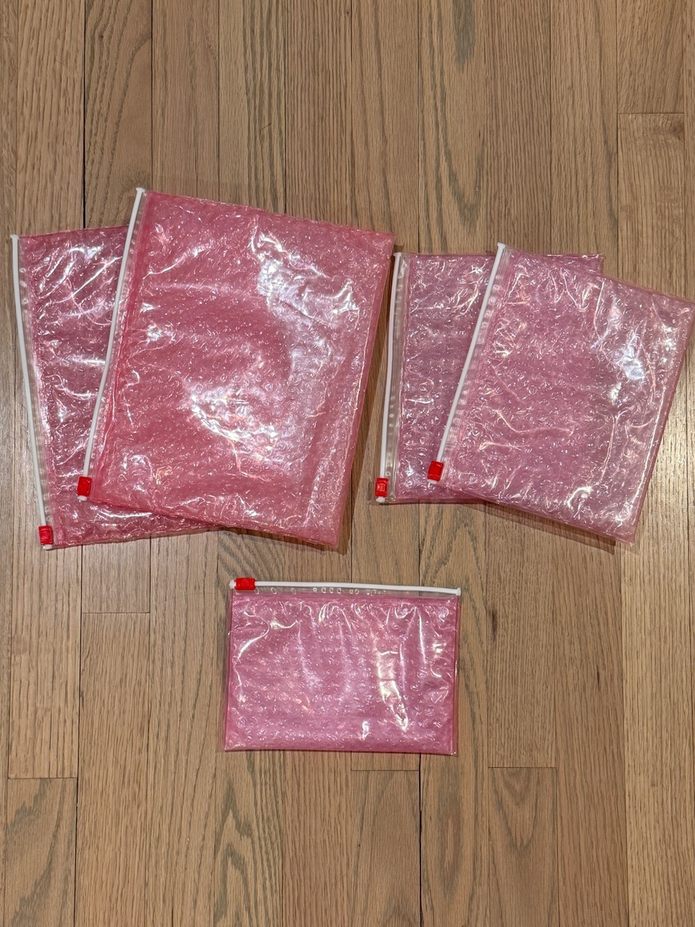 Glossier Pink Pouches, 5x - 2 Large, 2 Medium, 1 Small - Picture 2 of 2